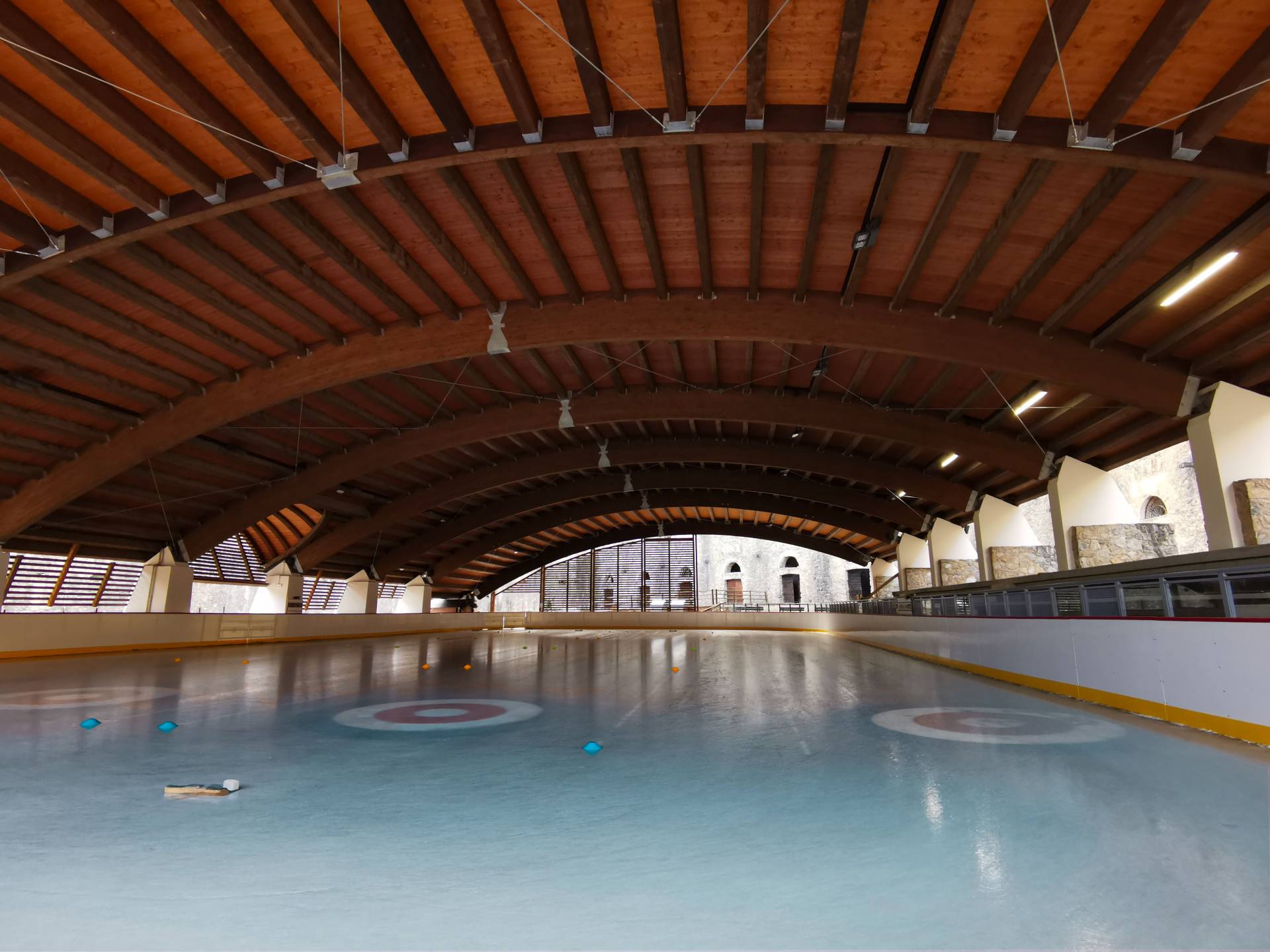 ICE SKATING