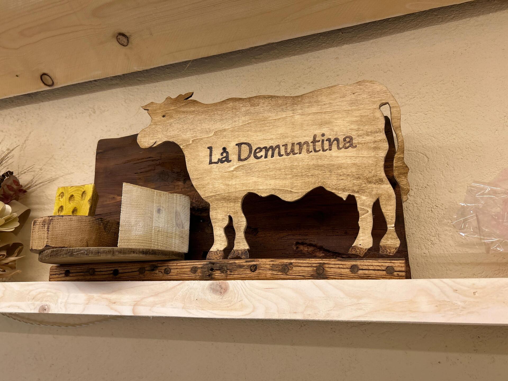 LA DEMUNTINA