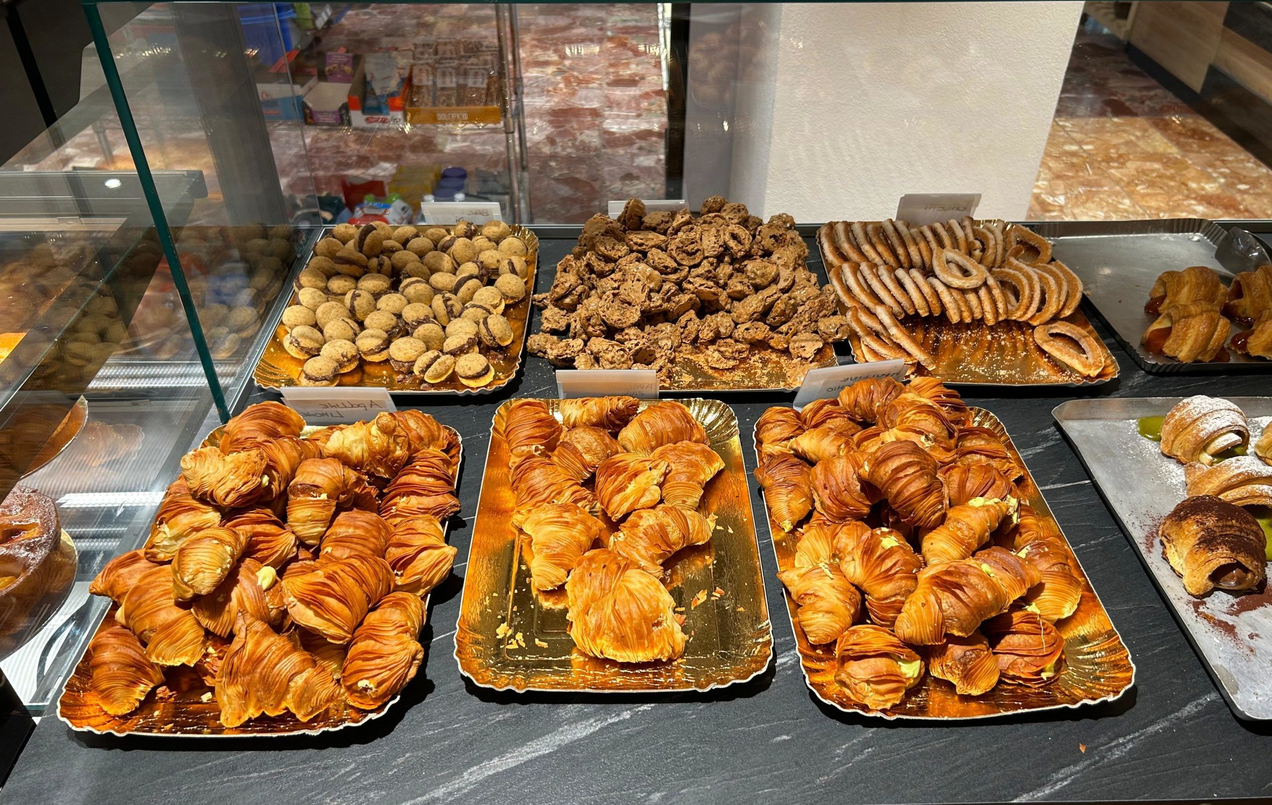 BAKERY/GROCERY -“DI TUTTO UN PO'”